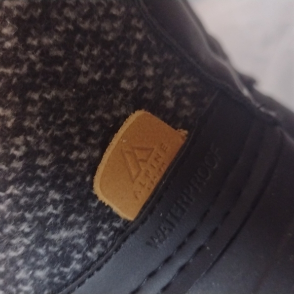 Alpine DESIGN x Kamik Hazel Shorties Boots Size 6 - Picture 6 of 7